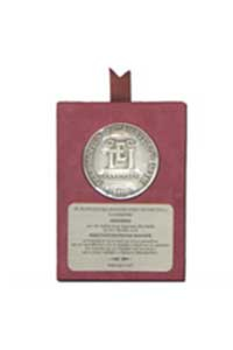 Αργυρό Μετάλλιο στη HELMEPA και τον Πρόεδρό της Καπετάν Βασίλη Κ. Κωνσταντακόπουλο